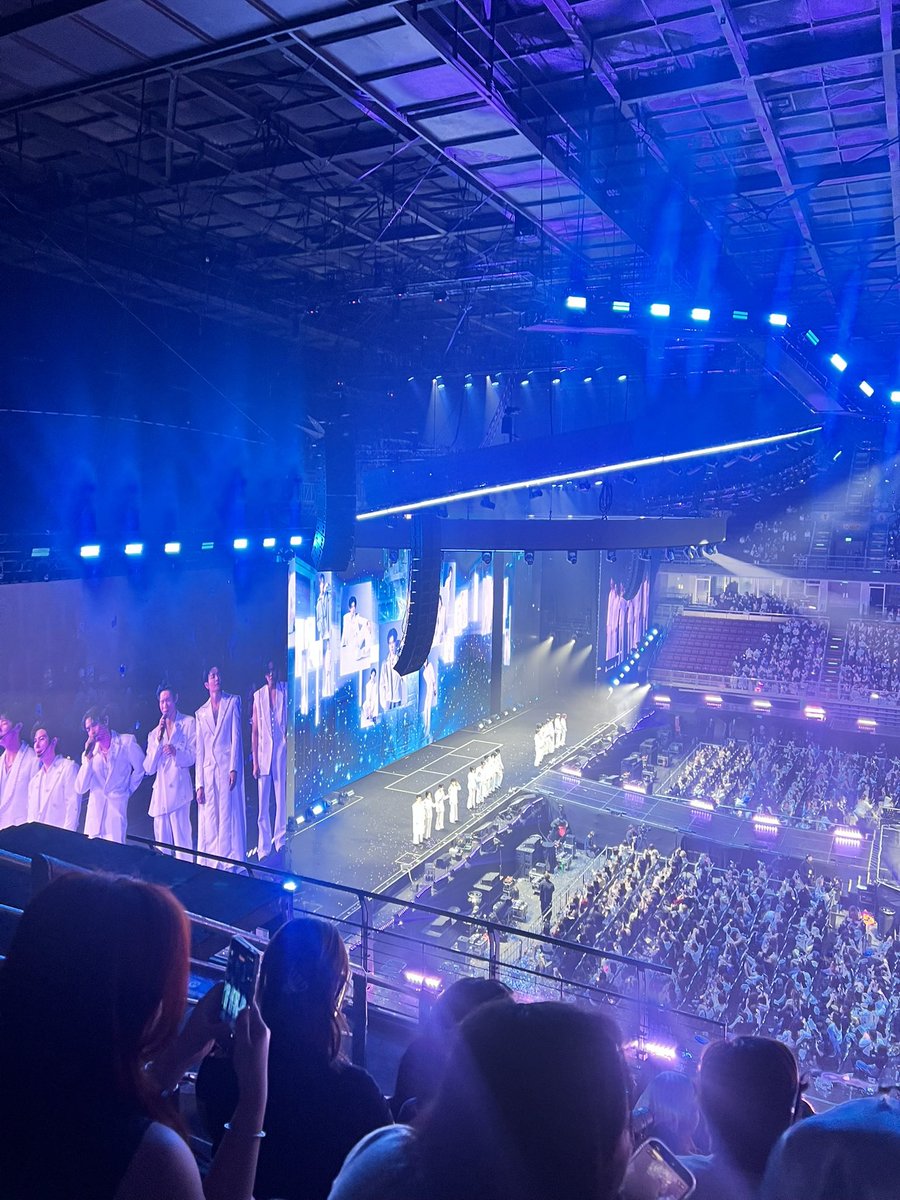 What_TheCute's tweet photo. #DMDLAND3 #DMDLAND3day2 3.05.69 https://t.co/OmIbdEd71M