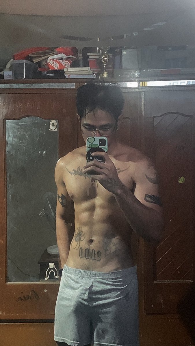 itsnotme_haime's tweet photo. Two weeks no gym 🥹 https://t.co/ACnUG6I4q2