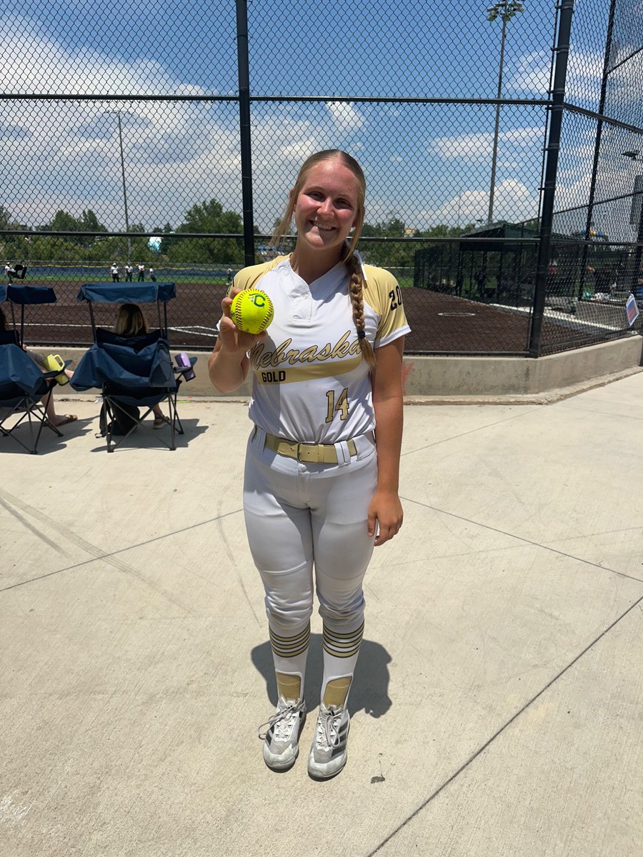 NeGold_Otte's tweet photo. 🚨 🥎💣 🚨

Congrats @mdunaway15 !  First bomb with our club! https://t.co/IUrEhhvrPb