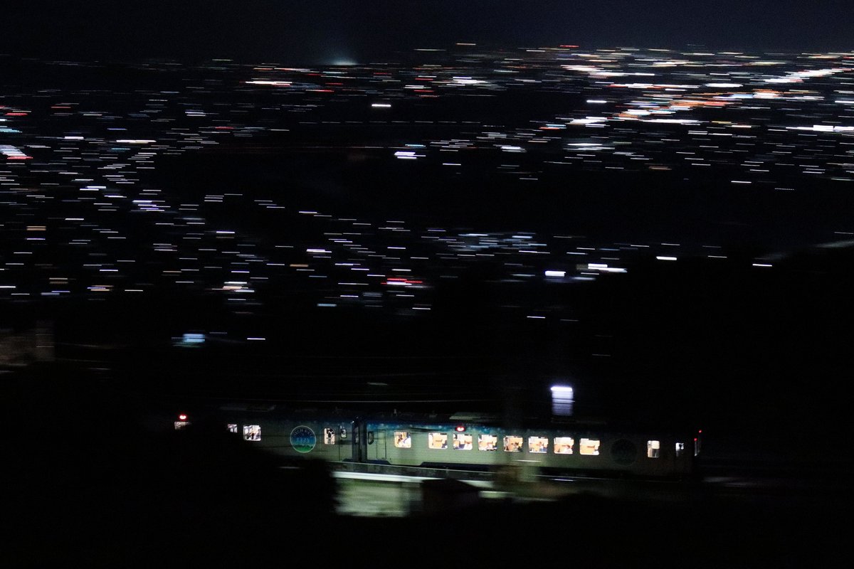 353Azusa_Photos's tweet photo. 2026.7.3
9223D  団臨「HIGH RAIL OBASUTE」
ｷﾊ103-711+ｷﾊ112-711  HIGH RAIL1375

信州プレDC企画として、篠ノ井線でHIGH RAILによる団体列車が運転されました。 https://t.co/D3TqIHic1A