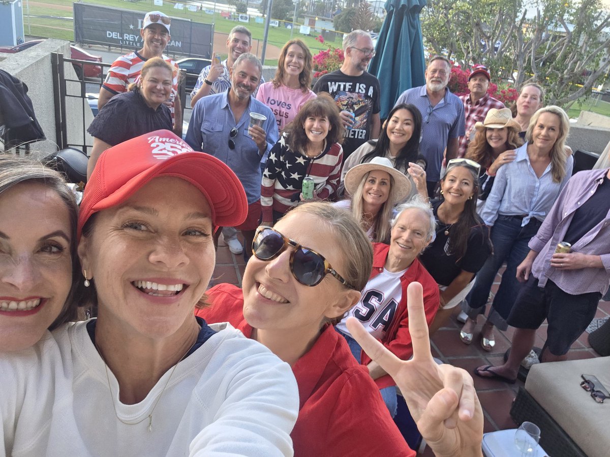 TraciParkforLA's tweet photo. Final stop - happy 4th Playa! https://t.co/1NoKWEec4k