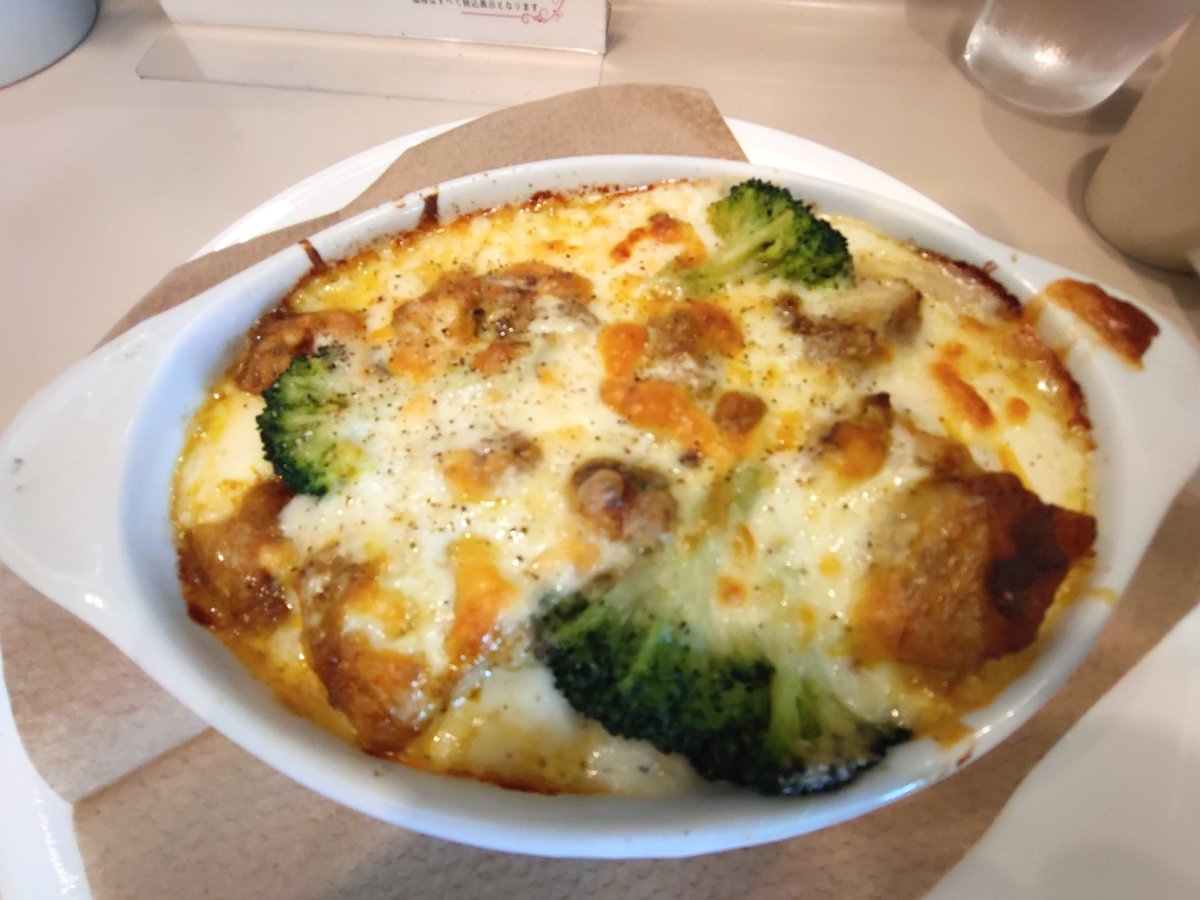 1955shima's tweet photo. 中央区豊海町　ワイン食堂
ランチメニューから
タンドリーチキンとブロッコリーのドリア
ひとくち食べた瞬間
うま〜いって声が出た https://t.co/EXEM06WOSk
