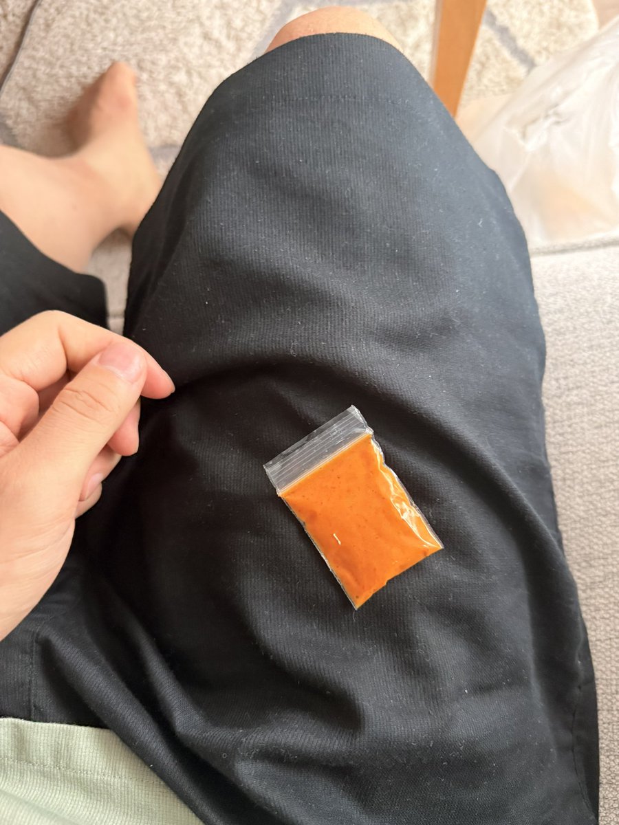 ccchunthing's tweet photo. カレー屋のシャブうめぇええええ https://t.co/p2wEUyd28m