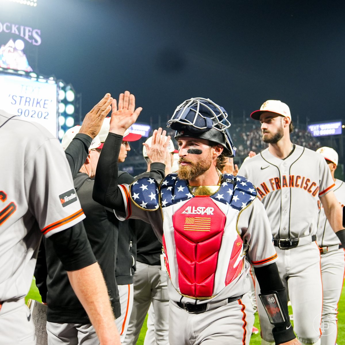SFGiants's tweet photo. On the Fourth of July, the whole sky would brighten up with fireworks, giving us just enough light for a game. 🎇 https://t.co/BbhPUavA32