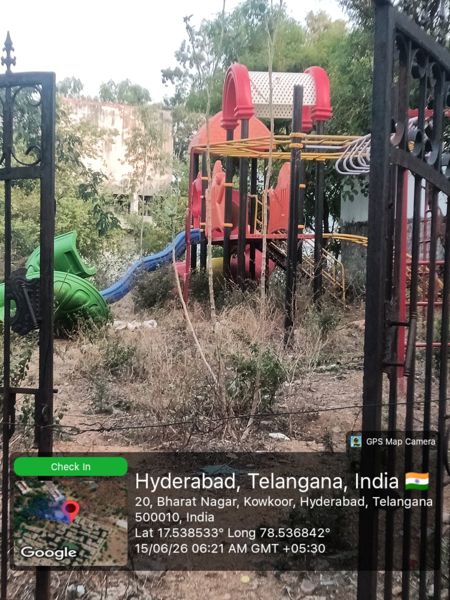 VaranasiKK1's tweet photo. @MarriRajasekar
@revanth_anumula
@DGhmc70753
@MCMalkajgiri 
Hi this at kowkoor rajiv gruh kalpa bharath nagar   since 1year this pending work park development is been stopped sir  due to this children could not able to play i and people to complete this work as soon as possible https://t.co/WZnwVZ3Yq6