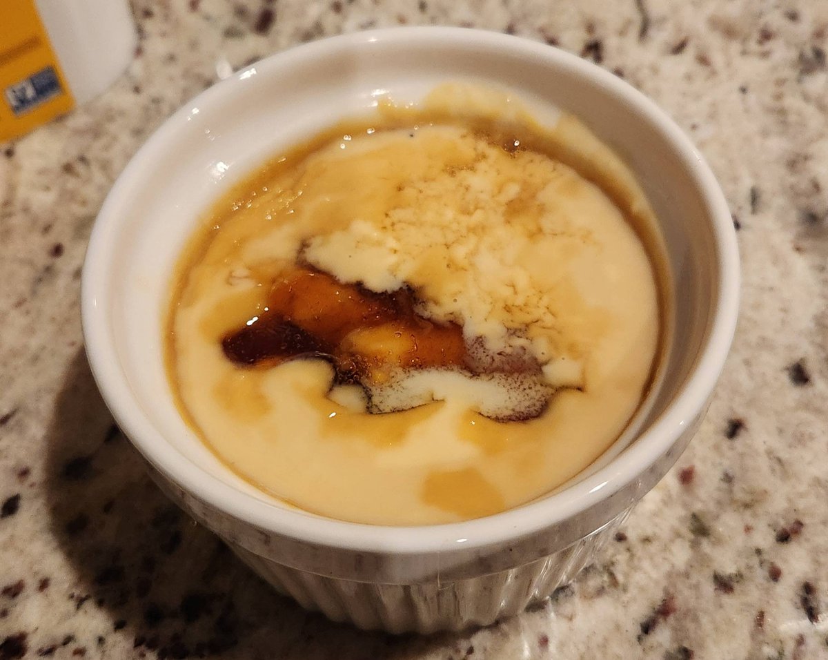 CrashIcarus's tweet photo. Dear Maniacs,

DO NOT come to the castle- I've baked an absolute dog shit creme brulee, COMPLETELY fucked it up.

I'm sorry,
Crash https://t.co/428gXrELlo