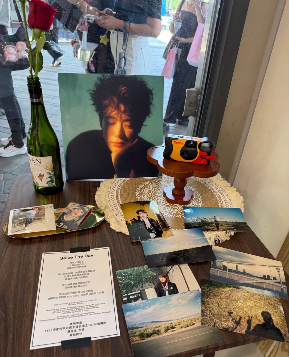 monstaerx's tweet photo. went to visit jaehyun’s cafe event before mono fancon yesterday 💕

@yoursong211 @pancha127 https://t.co/5rbjsJCQLS
