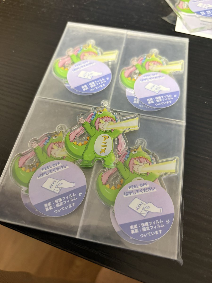 nigouki0210's tweet photo. 🦖告知🦖
【破壊と多動の】くろすおーば〜vol.11
🗓️8/22(土)14:00〜
🗾千日前 @bar_libera  
💰3100¥(各種割引あり)
#くろおば まで２ヶ月切りました今回限定でアニメザウルスアクキー販売しようと思います!因みに表明増えれば増産するんで皆さんツイプラか取り置きして下さい
https://t.co/qvimeMkNQ8 https://t.co/g2XXBLVhiU