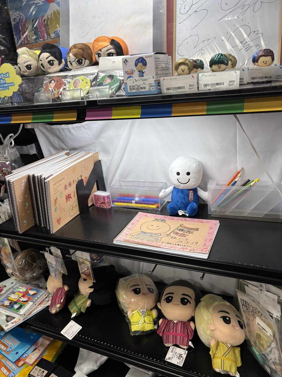 KUMABUCHAN's tweet photo. ブックオフ西友岡崎248店
久しぶりにグッズコーナー見に行ったら変わらず見たことない昔のグッズが多々あった😭 https://t.co/N2kkI3ZZ8a