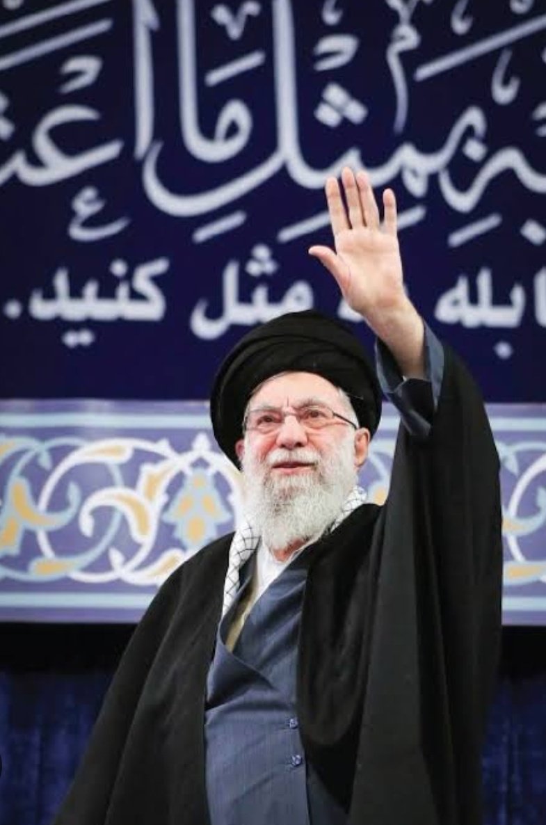 swlmaz8's tweet photo. خدا نگهدار آقای کشور دوست
برای ما دعا کن #آقای_شهید_ایران 
#باید_برخاست https://t.co/lq3ESnhusk