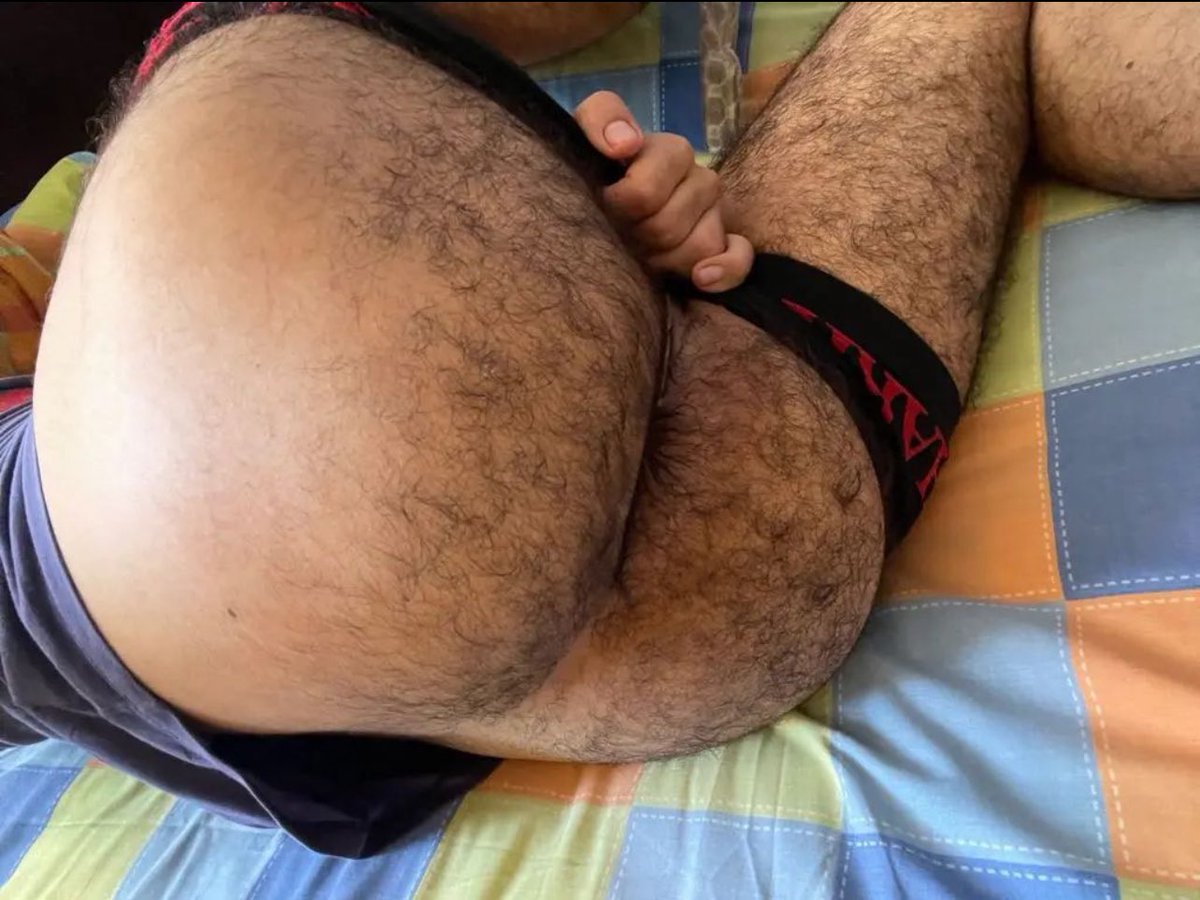 Emitronic's tweet photo. @thehornystudio @driverdotado I can take it . https://t.co/4PKtFvrPON
