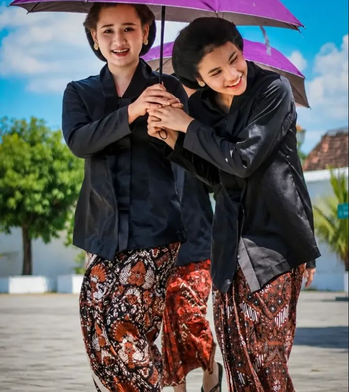 vvotanet's tweet photo. dedek tica sangat anggunly jadi ndoro ayu😍 https://t.co/TBJR7xuChG