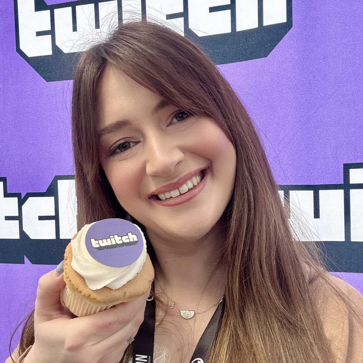 comfy_fern's tweet photo. AVCon Day 2: fuelled purely by cupcakes and Red Bull 🩷💙💜 #avcon2026 #avcon @TeamAVCon_ @TwitchAdelaide @Twitch_ANZ https://t.co/WbdZytpFN1