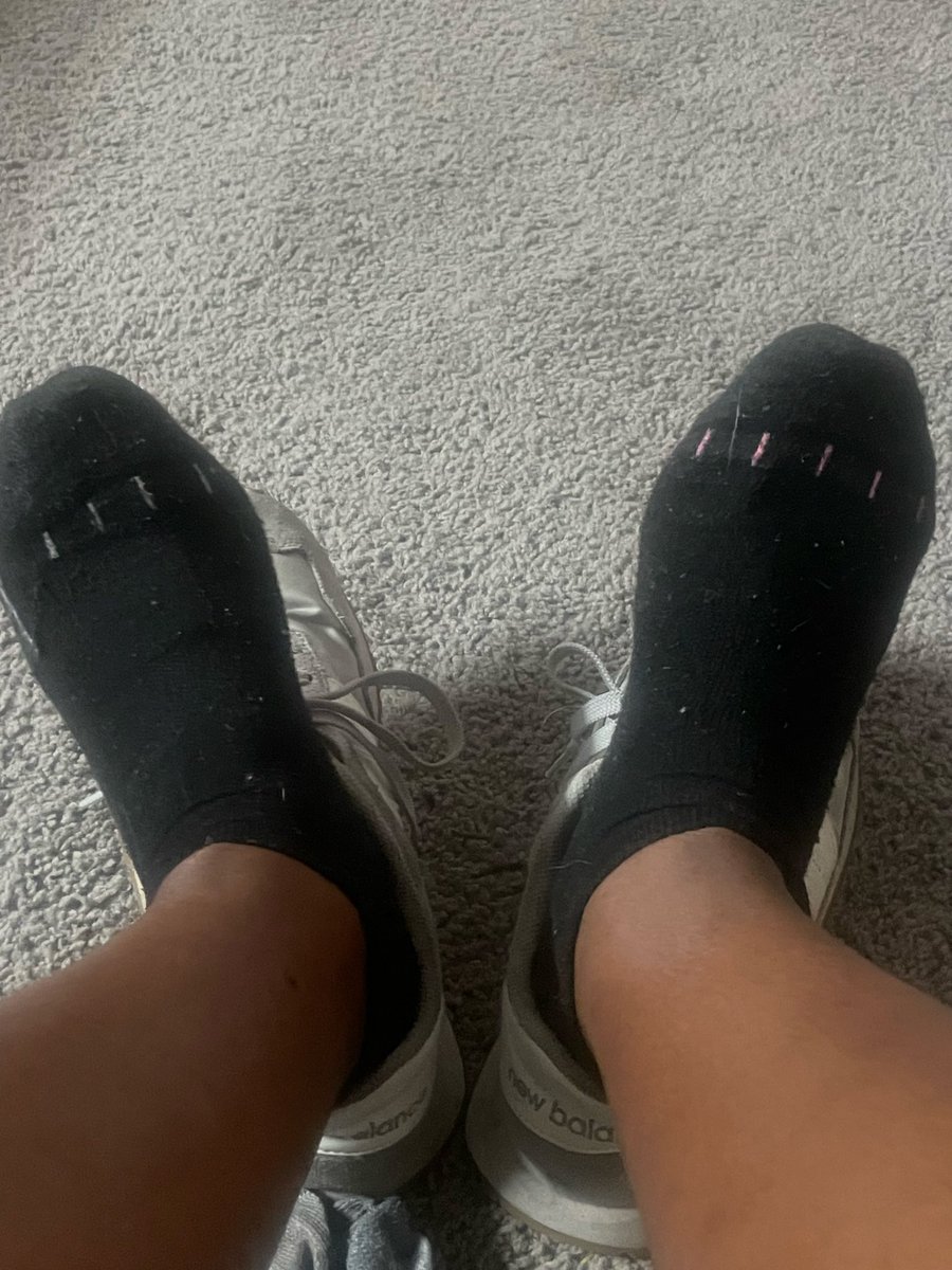 Miss_LadyShay's tweet photo. I need new socks #feetworshi̇p https://t.co/YLAJcUR1IZ
