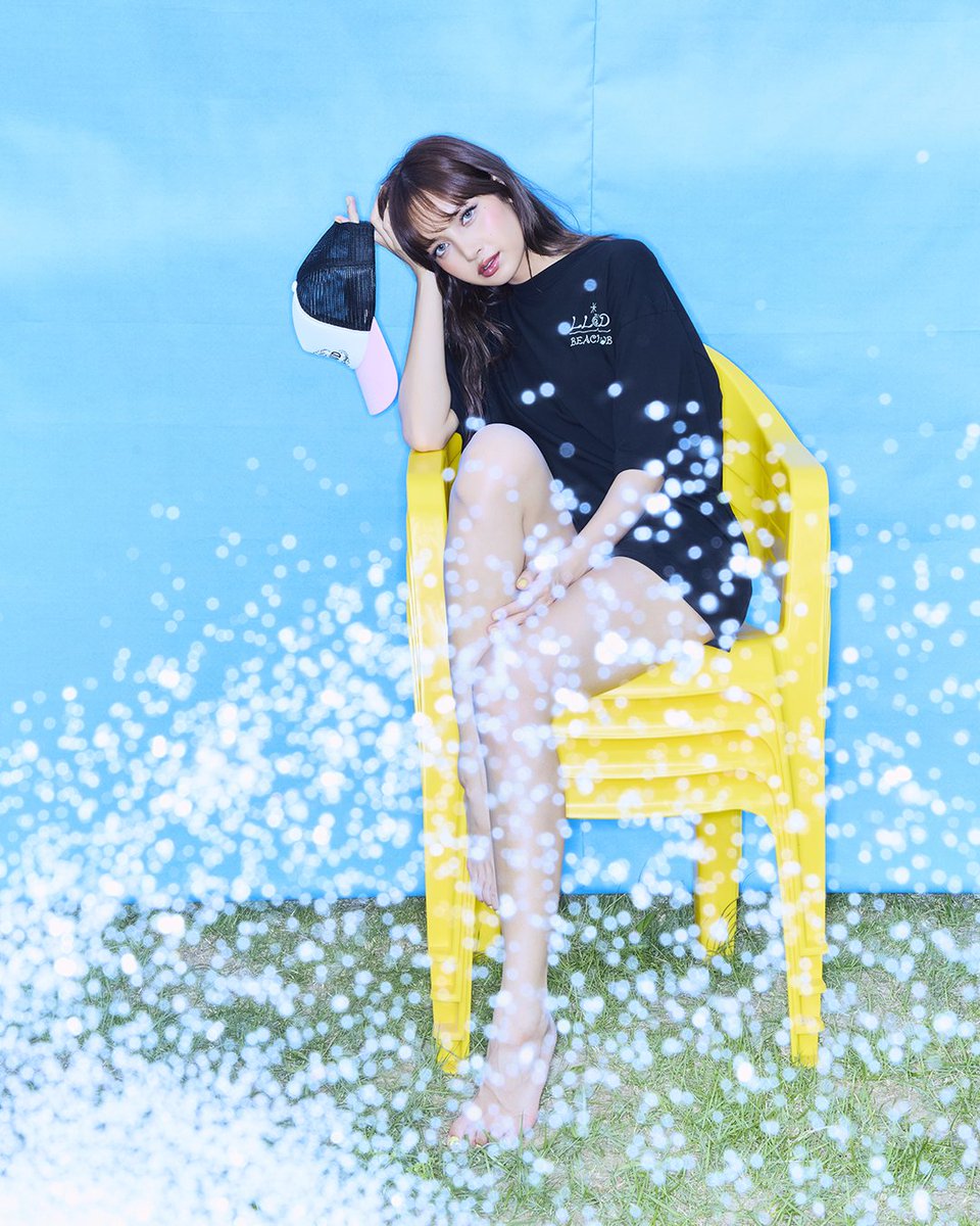 LLOUDHQ's tweet photo. "lloud beach club" ⛱️ just dropped!
↳https://t.co/uEOQI9dXEW
#LLOUDxLISA #LLOUD #LLOUDbeachClub https://t.co/WvNVi4lBbi