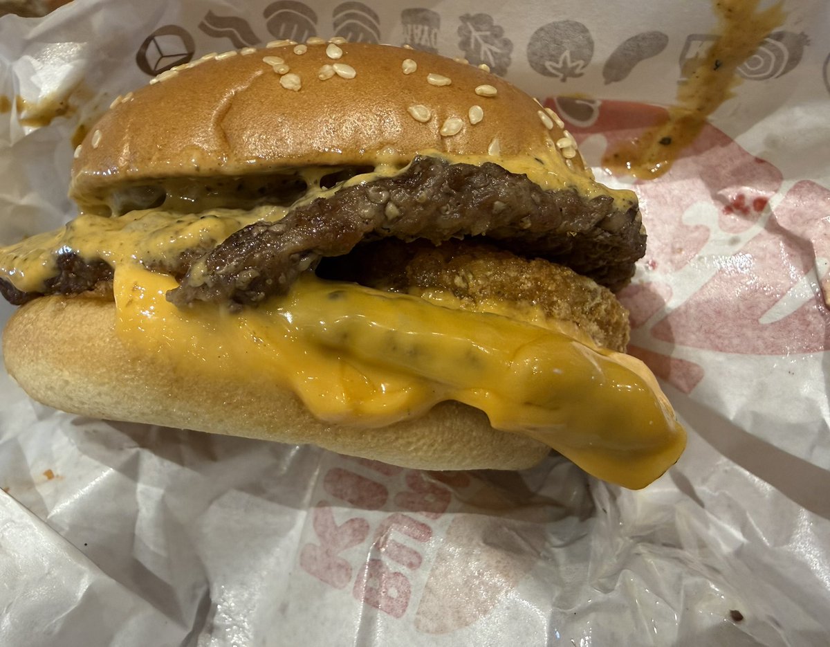 upa_yp's tweet photo. ビックボディダーティなオタクがバーキンのビックマウスダーティを食う https://t.co/ANg0UhO4od