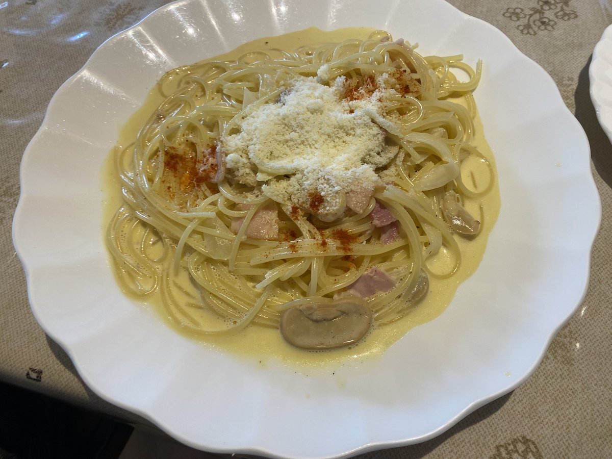 engelnight's tweet photo. 今日のランチは
じゃんごさんでこってりカルボナーラ
#武豊町
#パスタ
#じゃんご https://t.co/7523y9l3Es