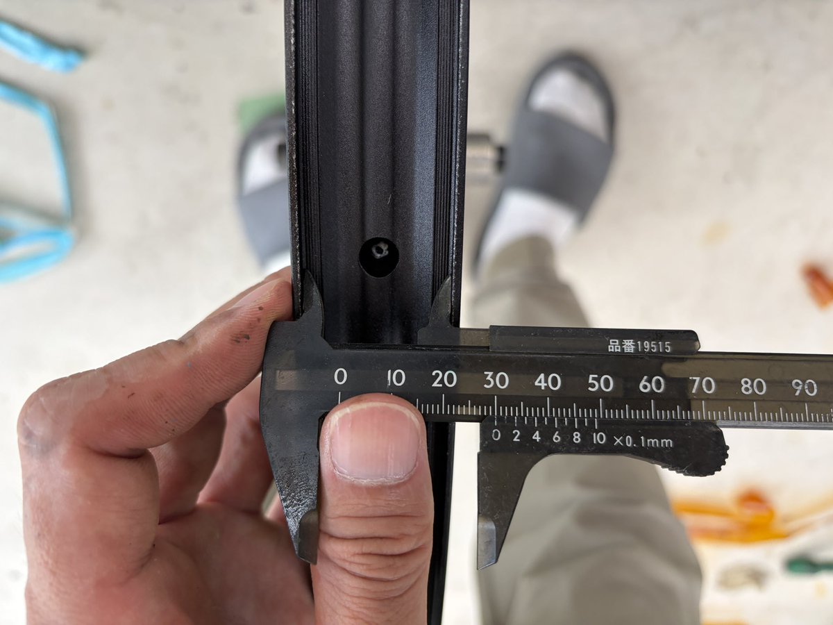 AndyRoussimoff's tweet photo. リム内寸30mm くらい
テープ幅32mmくらい https://t.co/6lzRD2ewcx