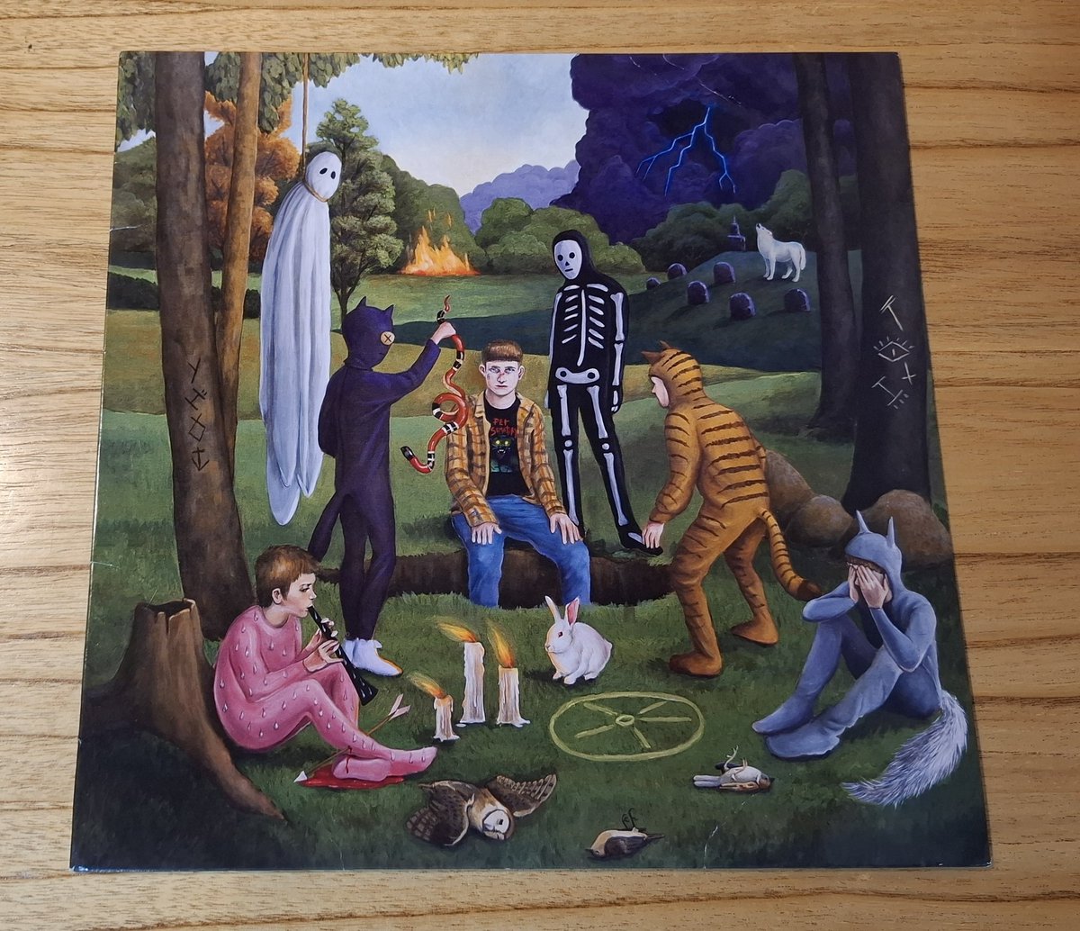 JustFanofKanye's tweet photo. Última cosa que publico y dejo de joder pero... Algún día voy a conseguir ese vinilo... https://t.co/o1PmQ8E3e7