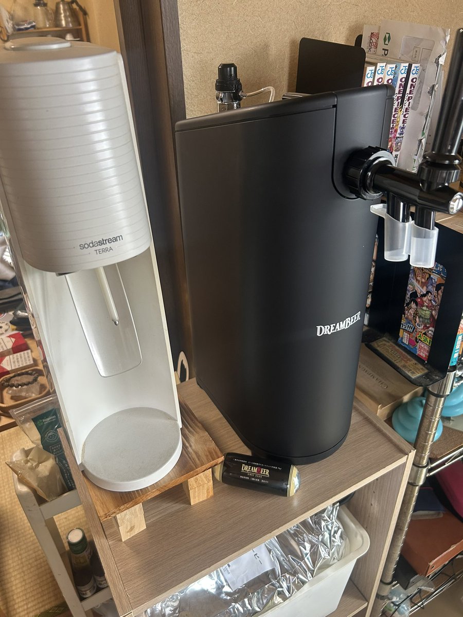 No_2_Barista's tweet photo. DREAMBEER、導入しました。
缶ビール買う費用考えたら、おそらくトントン。

より自宅を飲食店に近づけられるように…

皆様、遊びに来るときはワインかシェリーか焼酎かウイスキーの持参をオネシャス！ https://t.co/a6GASqvsxK