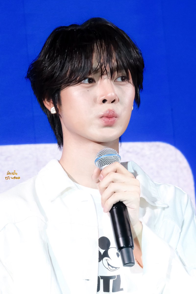 With9Up's tweet photo. แก้มพอง 🤏🏻🐣 หรือพองแก้ม 🫳🏻🐣♥️

NORTHOTTO X NIYOMJEANS
#RobinsonSuperJeansweekXNorthOtto
#ottoottoo @ottoottoo_ https://t.co/jCZs7Hozs0