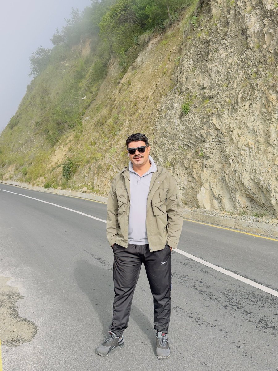 usthapa's tweet photo. हामीलाई सबै रंग मनपर्छ , काम चाहिँ गरौं । https://t.co/73cMkKiT0t