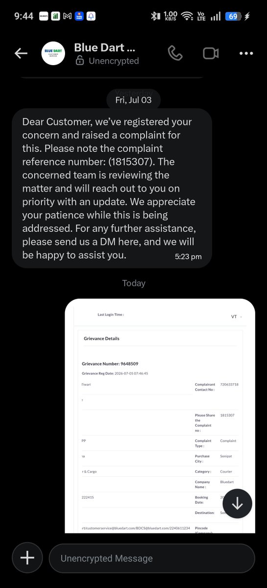 CourierComplain's tweet photo. @BlueDart_ Which conversation?

This one
Seriously you have zero percent shame 

40+ year of experience with pathetic service 
@BlueDart_ https://t.co/wVnBqtS56A