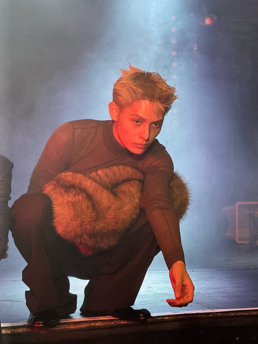 CHAOSJAMES_TH's tweet photo. [260704] 📸 |  𝐈𝐧𝐬𝐭𝐚𝐠𝐫𝐚𝐦 𝐮𝐩𝐝𝐚𝐭𝐞 #JAMES 

come as you are*
#ysl @ysl @.anthonyvaccarello

*เพลง Come as You Are - Nirvana
#제임스 #CORTIS #코르티스 
Link in comment ⇩ https://t.co/3HrZ5dC9Yu
