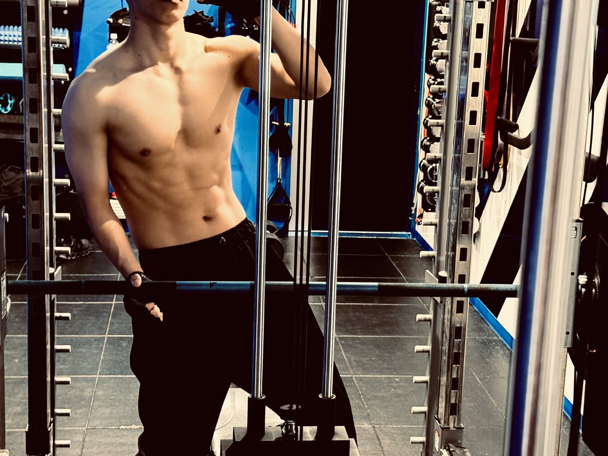renren00tr's tweet photo. 今からでもまだ間に合います！
一緒にトレーニングしませんか？
上裸トレでモチベ上げましょう！
詳細はDMください！ https://t.co/TvpdO3xJIj