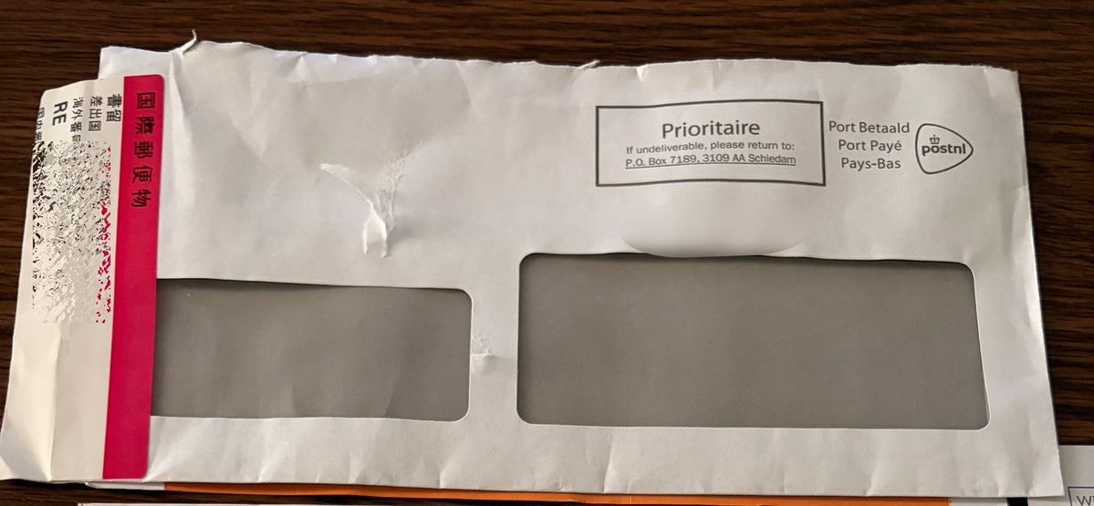 apathy_shaper's tweet photo. 家でのんびりしてたら、
思いがけない国際郵便が届いた🥺

まさかのスピード違反通知。
半年前のイタリア旅行。

現地はみんな飛ばしてて、流れに合わせて運転してたけど…

海外でレンタカー運転する方、本当に気をつけてください…。 https://t.co/X0Y1TQhyin