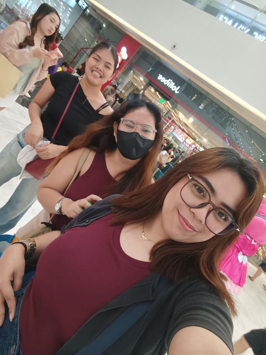 DollexaOFC's tweet photo. Are you ready for the MB B Tour? Thank you, team live for supporting #AlexaIlacad. Catch the cast of Miss Behave at Robinson Galleria South, San Pedro, Laguna. Drop by if your around the area.  Let's cheer for Alexa, Dollexas! 

#MissBehave #AlexaisMissBehave https://t.co/cesJntMFVH