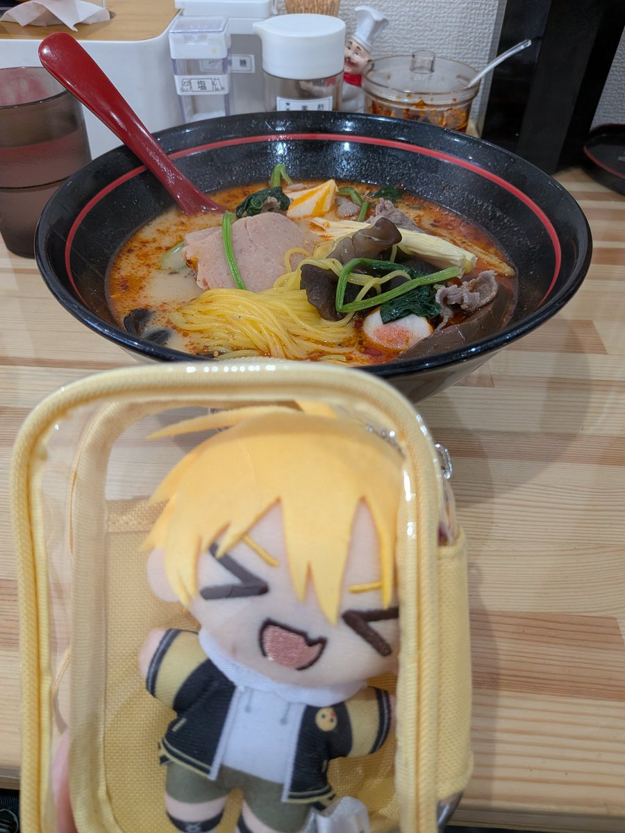muto_lenlen's tweet photo. はじめての麻辣湯😡 https://t.co/GyVtUWYv9E