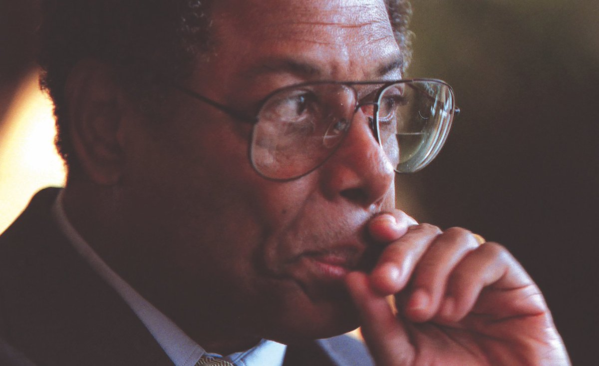 DailySowell's tweet photo. “Today, students are being taught to admire those who complain, denounce and demand.”

— Thomas Sowell https://t.co/PZAes5gakI
