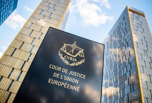 Blindspot_world's tweet photo. EU Court of Justice backs criminal prosecution in EU countries of people who repost Russia Today content on open channels and sites, even if distributed free of charge or on a nonprofit basis, independently if the information relayed is accurate or not
https://t.co/XsUeCnQdZm https://t.co/GMDn0C8qwj