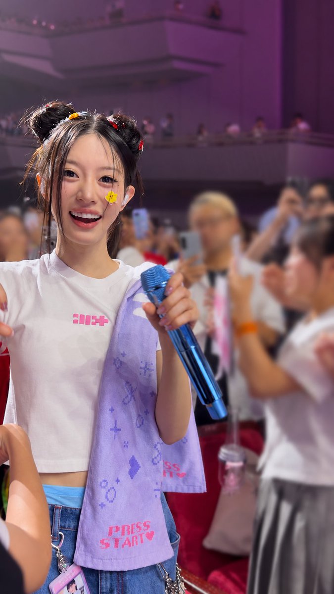 M_noserider2's tweet photo. 2026年6月30日
客降りで素敵なミンジュの笑顔が撮れました❤️
#illit
#MINJU
#ミンジュ
#福岡 https://t.co/Vf8oUF5Zpi