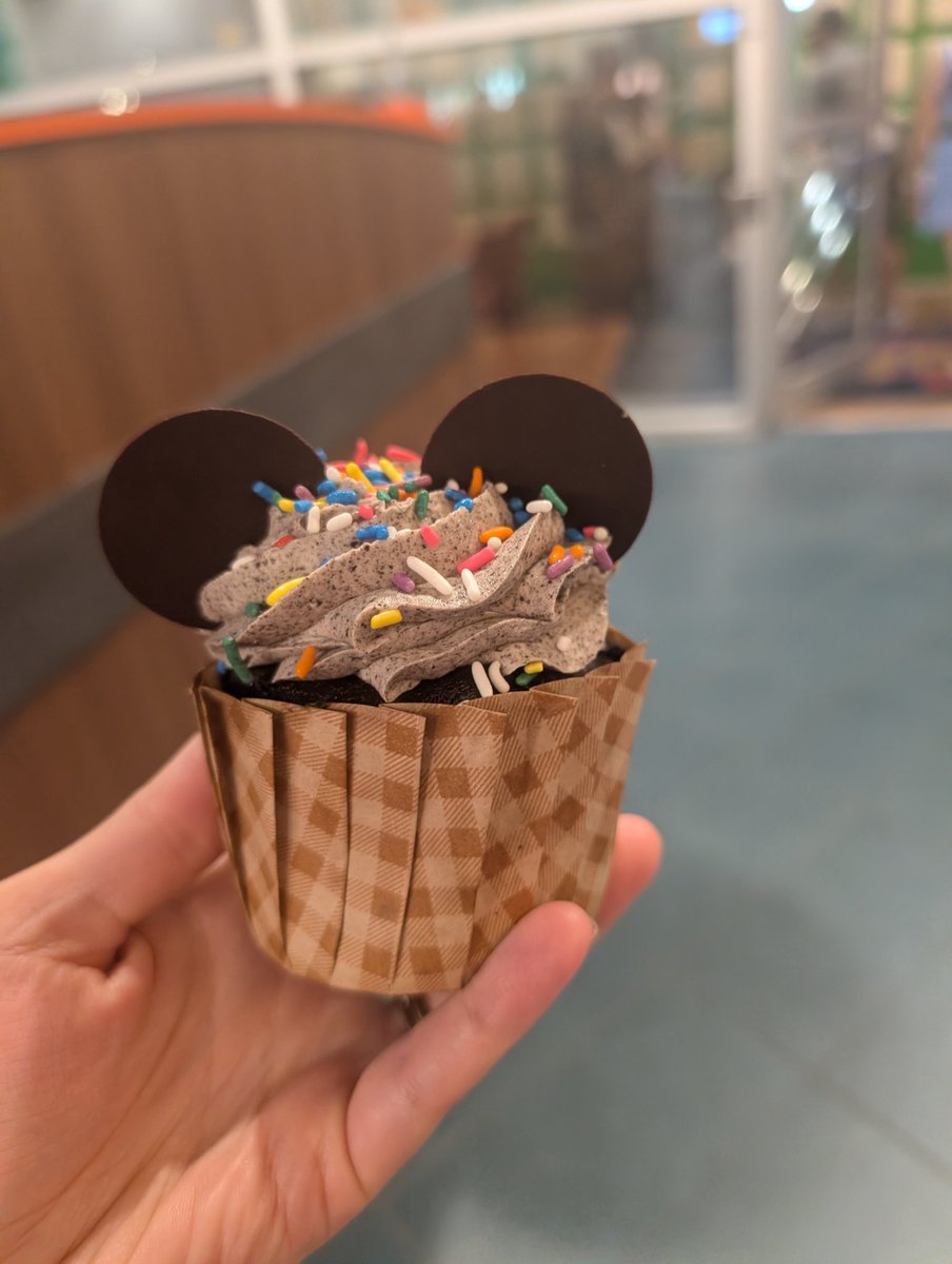 samashh_'s tweet photo. Disney https://t.co/J4KQWJ933l