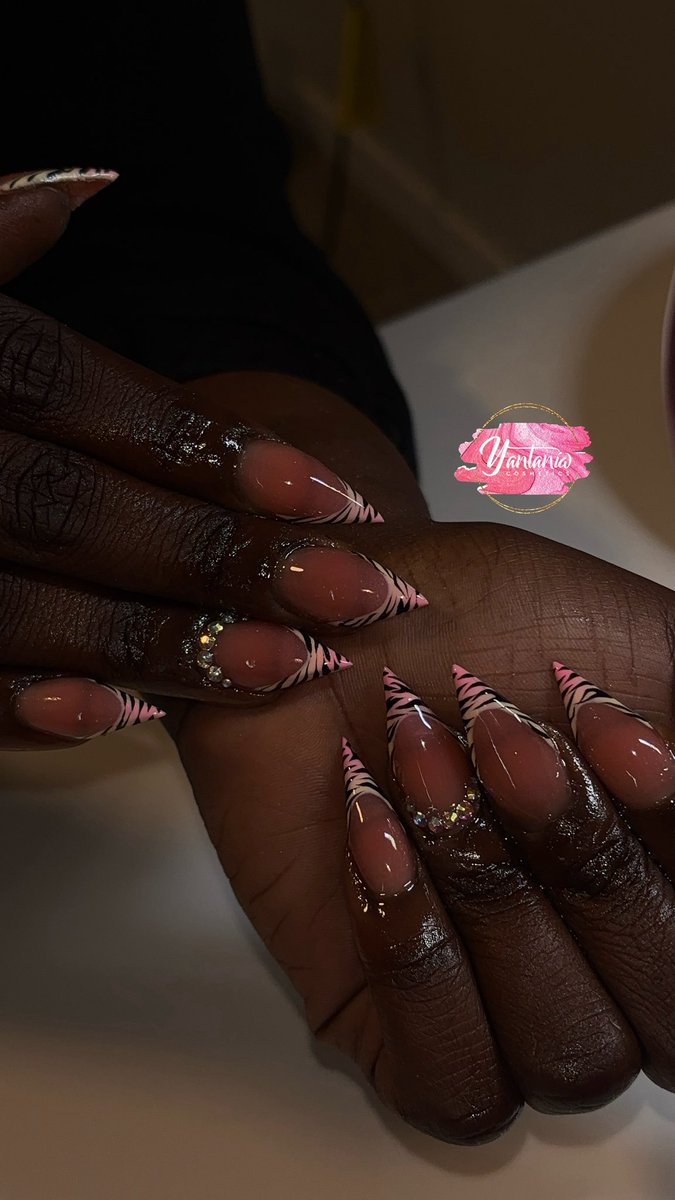 theyaniway's tweet photo. Happy 4th 🎆

Ig: @yantaniacosmetics || July Books Are Open &amp; Extremely Limited 🫶🏽

Use code ‘YANIWAY’ for $$ off your purchase @2cutenailsupply 🛍️

DM me to book your appointment and be deposit ready 📲

Located in Rosemount MN 📍#fyp #explore #mnnails #minnesota #viral https://t.co/60K9ebC2Ih