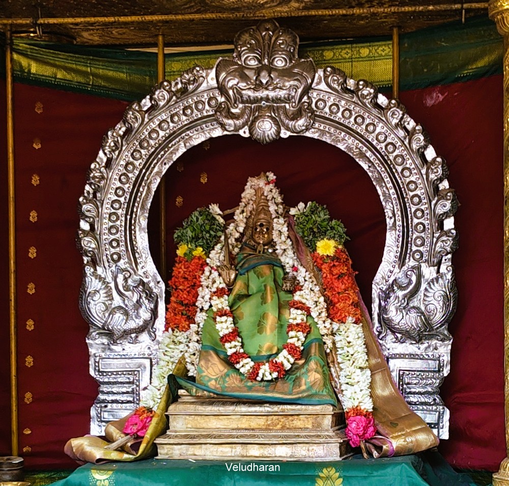 veludharan's tweet photo. #Mariamman_Temple #மாரியம்மன்_கோவில் #Keelanbil #Anbil
சுமார் 700 வருடங்கள் பழமையான மாரியம்மன் கோயில்… கிராம தேவதை மற்றும் காவல் தெய்வம்…
Believed to be 700 years old, Mariamman Temple at Anbil… A Grama Devda / village guarding deity…
https://t.co/PYh5u1f0Ji https://t.co/0NCmLHj1SO