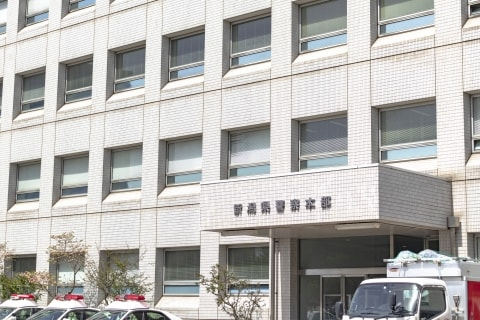 livedoornews's tweet photo. 【否定】新潟・古町のソープランド摘発「売春とは知らずに場所を提供していた」
https://t.co/TJXvgQQzt5

従業員3人のうち1人は否認しており、「売春は知らなかった」と主張。このケースは少なくないが、一般的に本番行為を伴う営業形態であると認識されているため、この弁解は認められにくいという。 https://t.co/VqLRD1TSmh