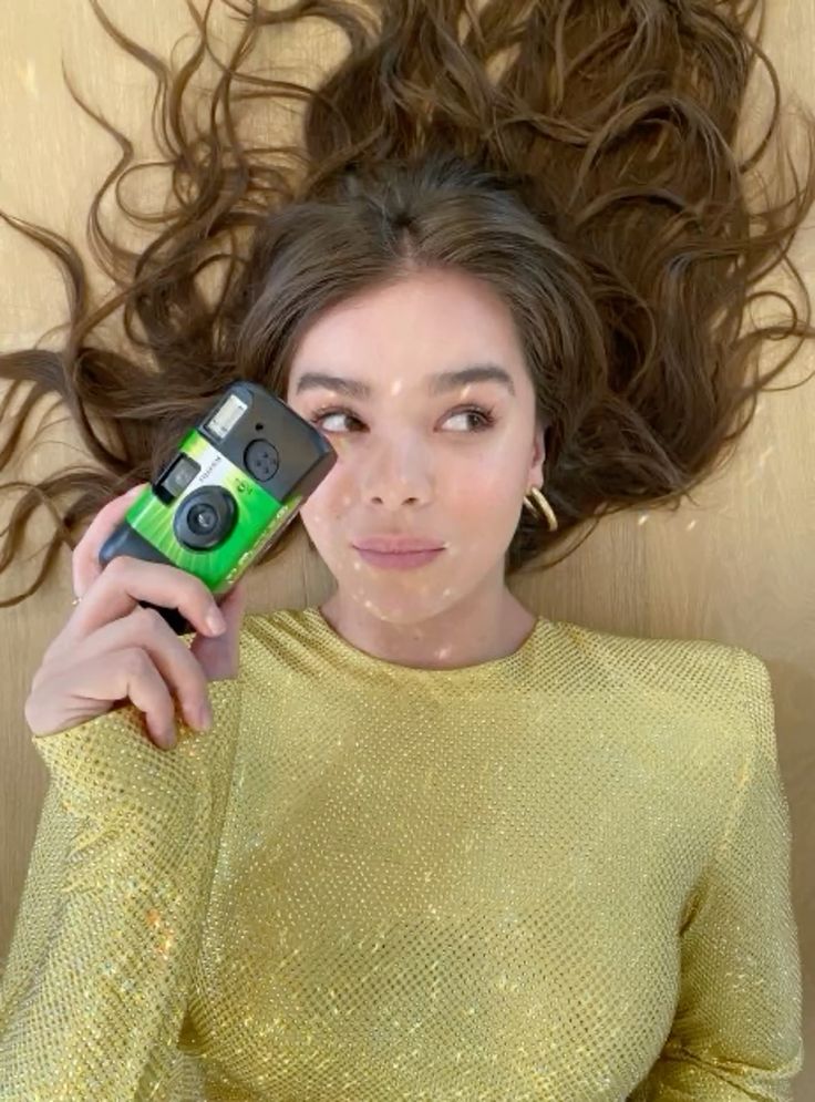 EFI_FANY22's tweet photo. Hailee Steinfeld, I love u ✨💛 https://t.co/QjEmjoAF9D