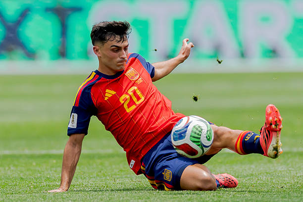 BouafifNour's tweet photo. Players with the most possession won in the final third per 90 in this World Cup:
🥇 Pedri — 2.33
🥈 Julián Álvarez — 2.25
🥉 Lamine Yamal — 2.00
4⃣ Seko Fofana — 1.96
5⃣ Donyell Malen — 1.93 https://t.co/CwSyIE2HlD