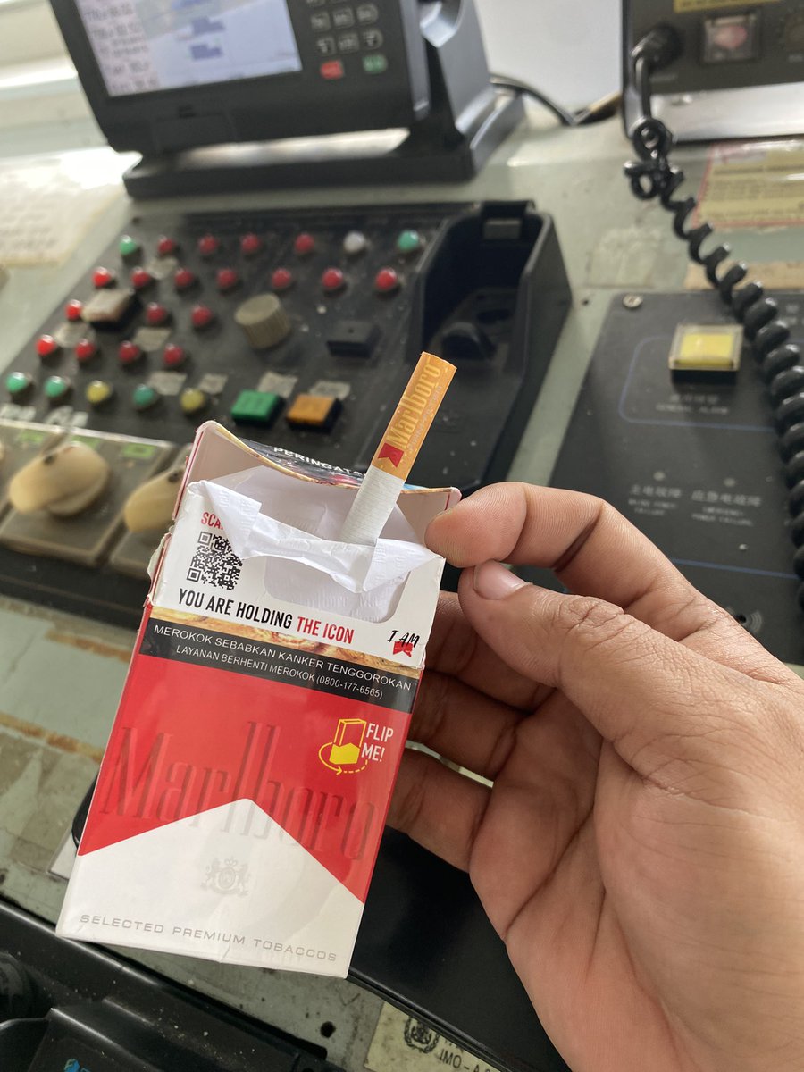 DPRIANARD's tweet photo. My last cigarette, menuju Arkale lebih sehat https://t.co/q3E82qSB33