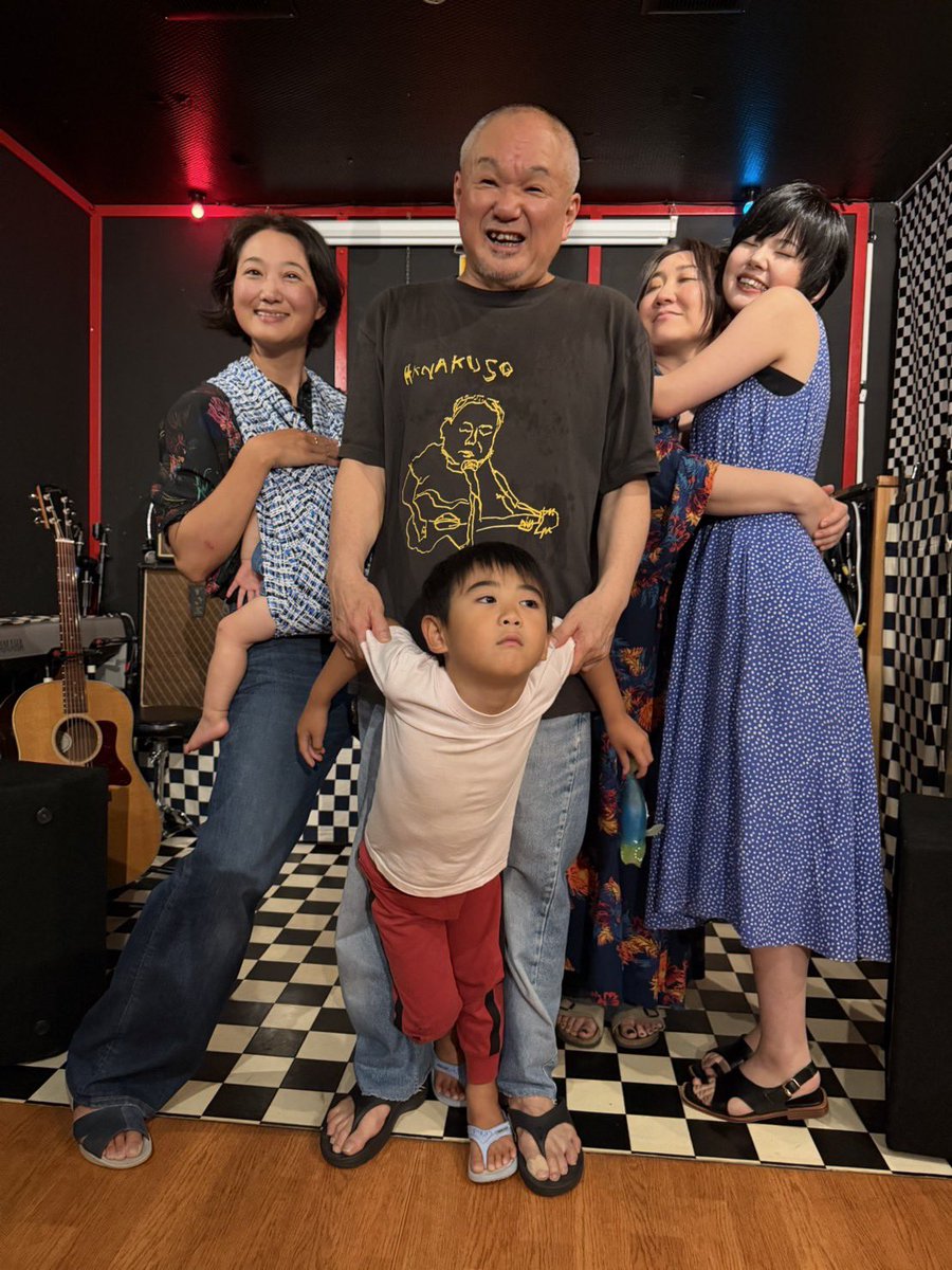 emixrdynacomp's tweet photo. おじゃましますツアー２日目は山形はオリハント！

ただいまといえる落ち着く場所。ほっとしたひとときを過ごしました！

オリハントほんといいところだなぁ。
大好きです！

2026/7/4(土)
@山形市エレキ酒場オリハント
今西太一
藤野恵美
あべあいこ
海谷咲良 https://t.co/rUq7A2DXkX