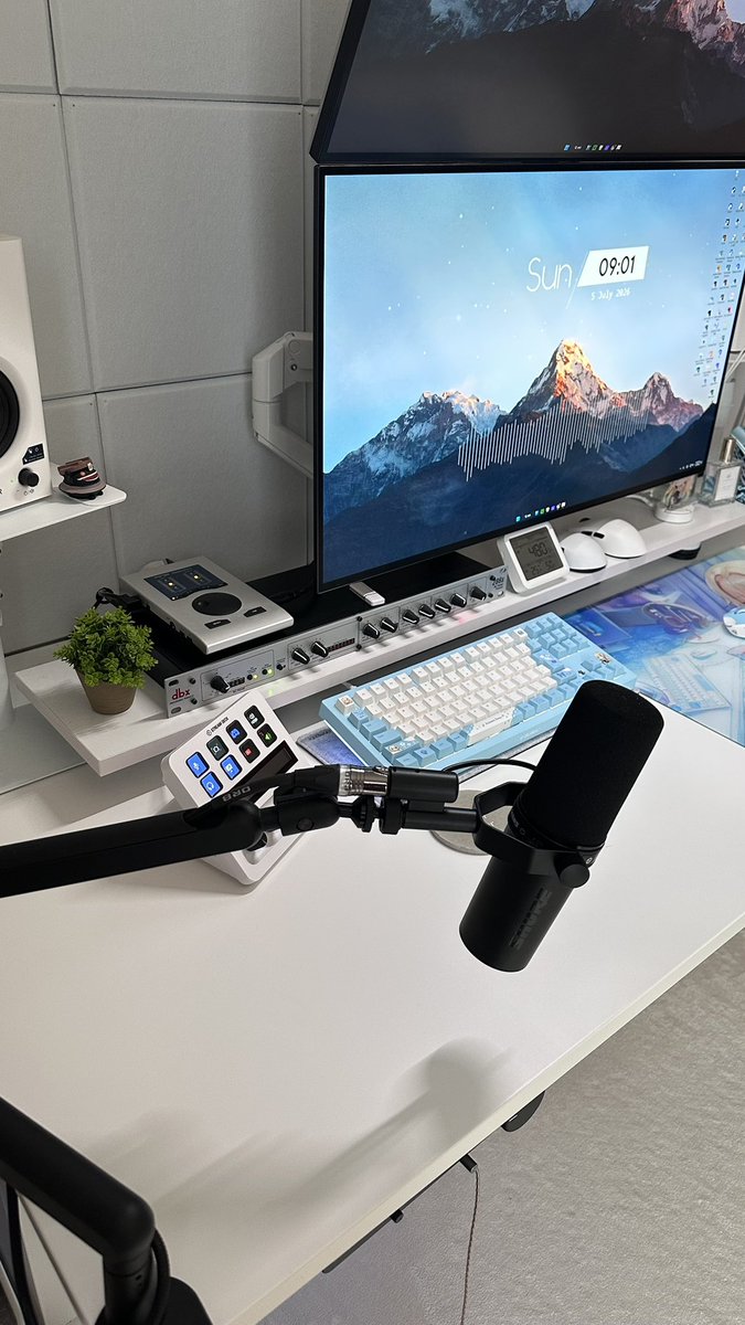 VeNM_PFC's tweet photo. いつもとは違う角度から

 #desksetup https://t.co/9NSl3StHOy