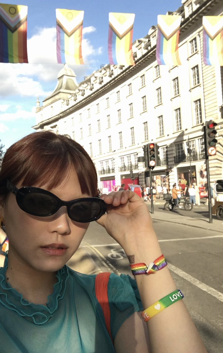 Junh241202's tweet photo. London PRIDE!!!!!
#londonpride https://t.co/PGnDfU3TIB