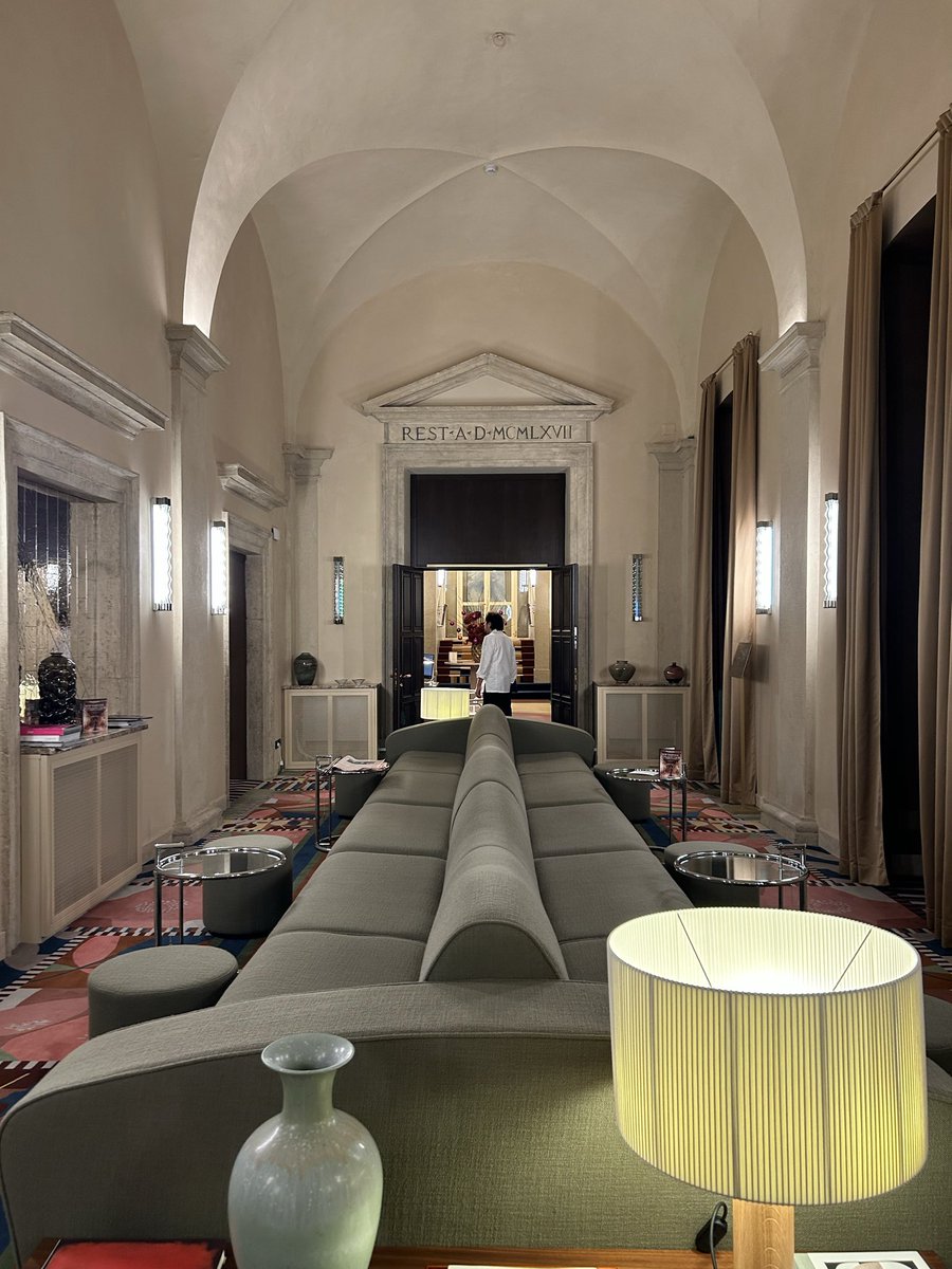 srnl111's tweet photo. Can confirm, it’s so fun and opulent https://t.co/JhCn3BpKro