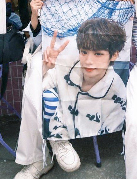 julysatellite's tweet photo. ziyu birthday blessings!! 🥳💙 thank you so much @TianZiyuEvent for hosting this lovely event <3 https://t.co/jaaWpwvnWk