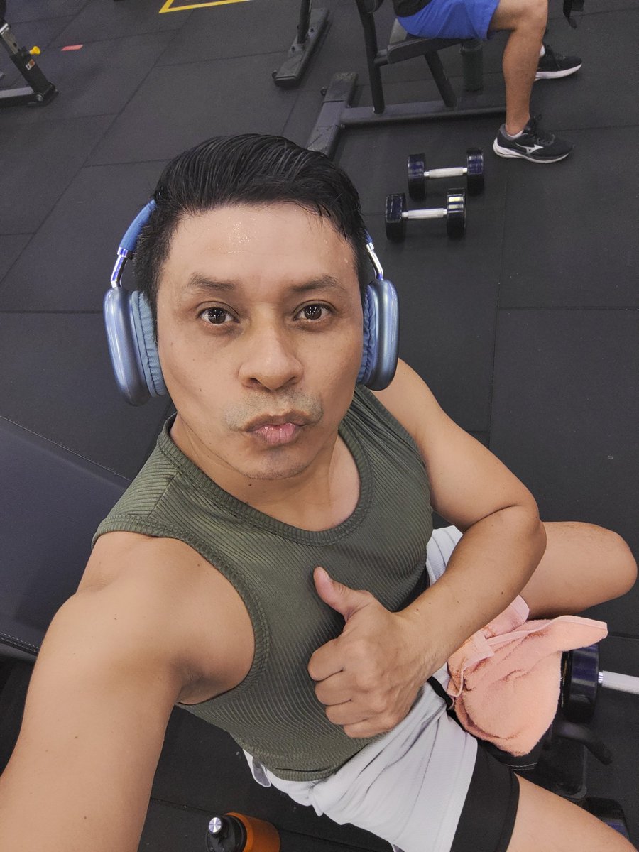 Jbc1984Sandro's tweet photo. No treino https://t.co/KJ8EvWkiyO
