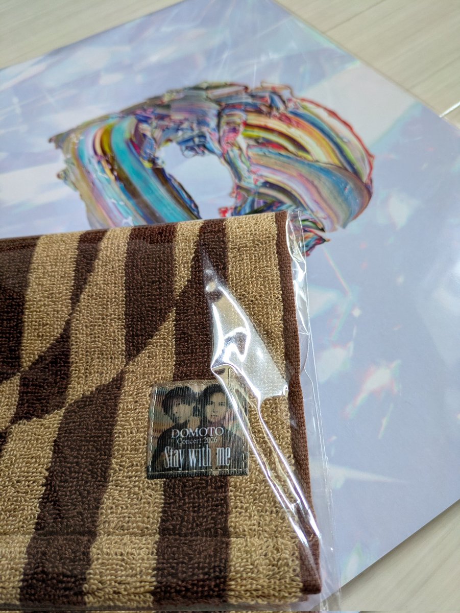 nikinki2451's tweet photo. 我が家にも届きましたヽ(=´▽`=)ノ あとは事後通販と当日会場販売で!それにしてもパンフのお顔が美しい
#DOMOTO #Staywithme https://t.co/1OQwoMKuCJ