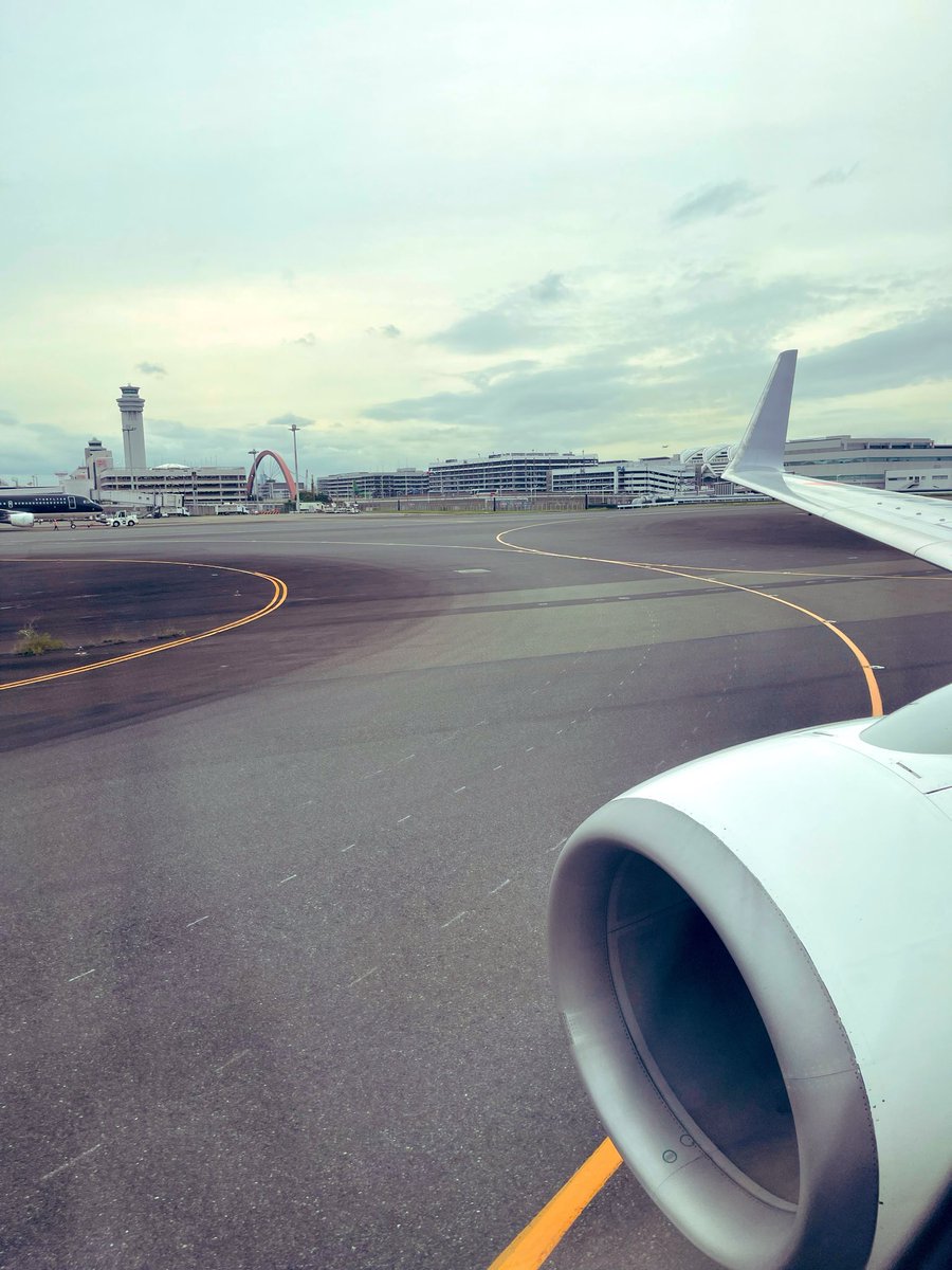 ASAKUSA_Studio's tweet photo. 🛬 https://t.co/AH0BsGiWJU